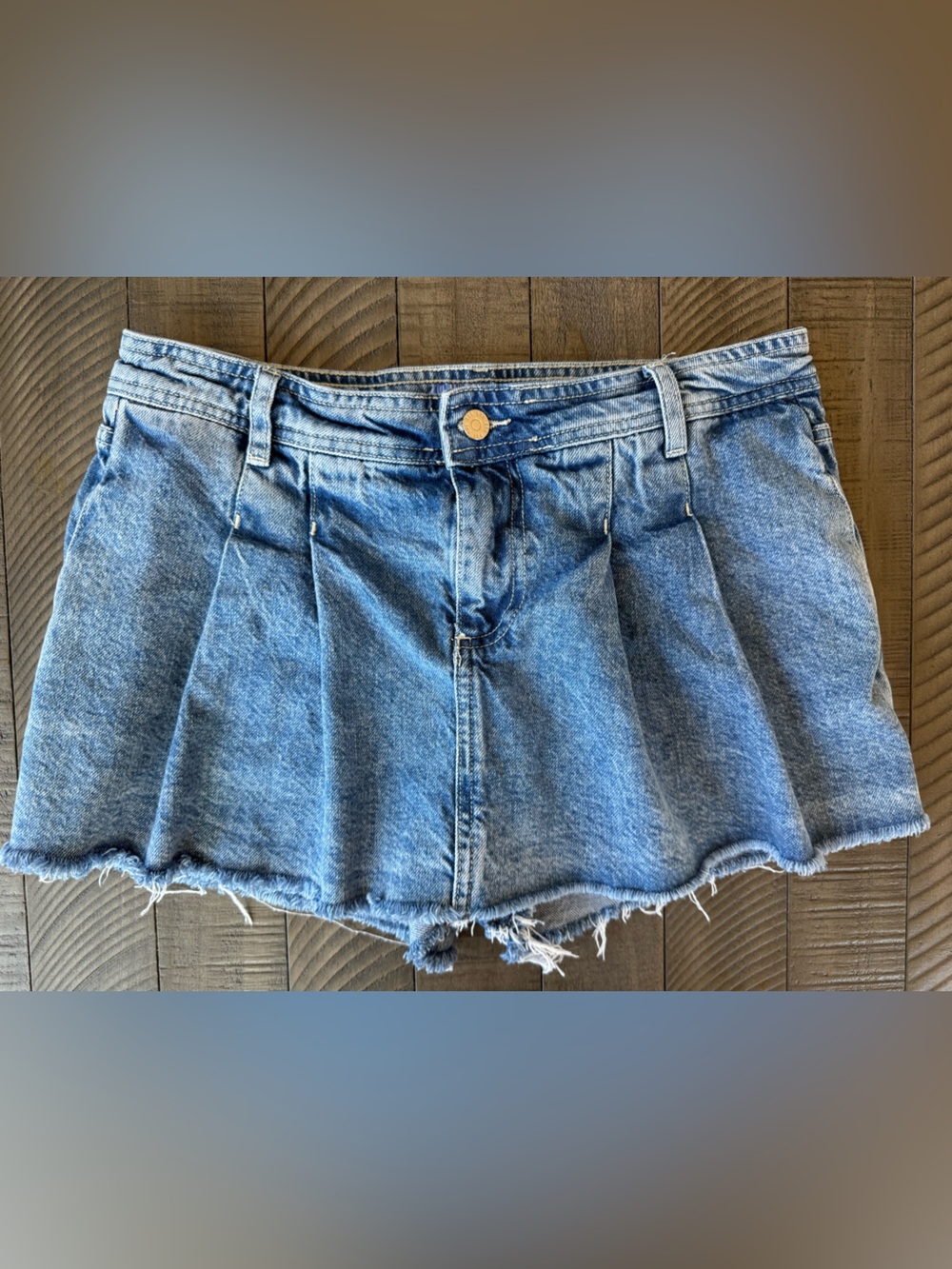 Urban Outfitters Mia Pleated Denim Mini Skort Women’s Size 29